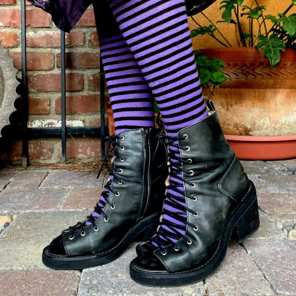 JEFFREY CAMPBELL MERRY WIDOW GOTH LACE UP GLADIATOR BOOT/SANDAL